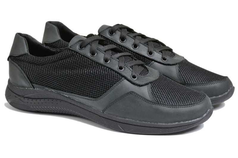 Чоловічі шкіряні кросівки великих розмірів Taurus 370 Black р. 46 47 48 49 50 47, Черный
Чоловічі шкіряні кросівки великих розмірів Taurus 370 Black р. 46 47 48 49 50 47, Черный