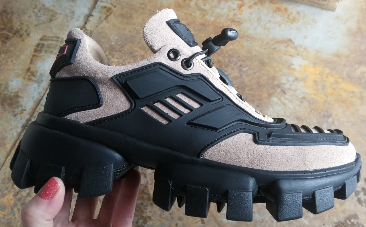 Кроссовки женские Prada Cloudbust Thunder , Прадо Клаундбуст бежевая замша 37, Бежевый
Кроссовки женские Prada Cloudbust Thunder , Прадо Клаундбуст бежевая замша 37, Бежевый