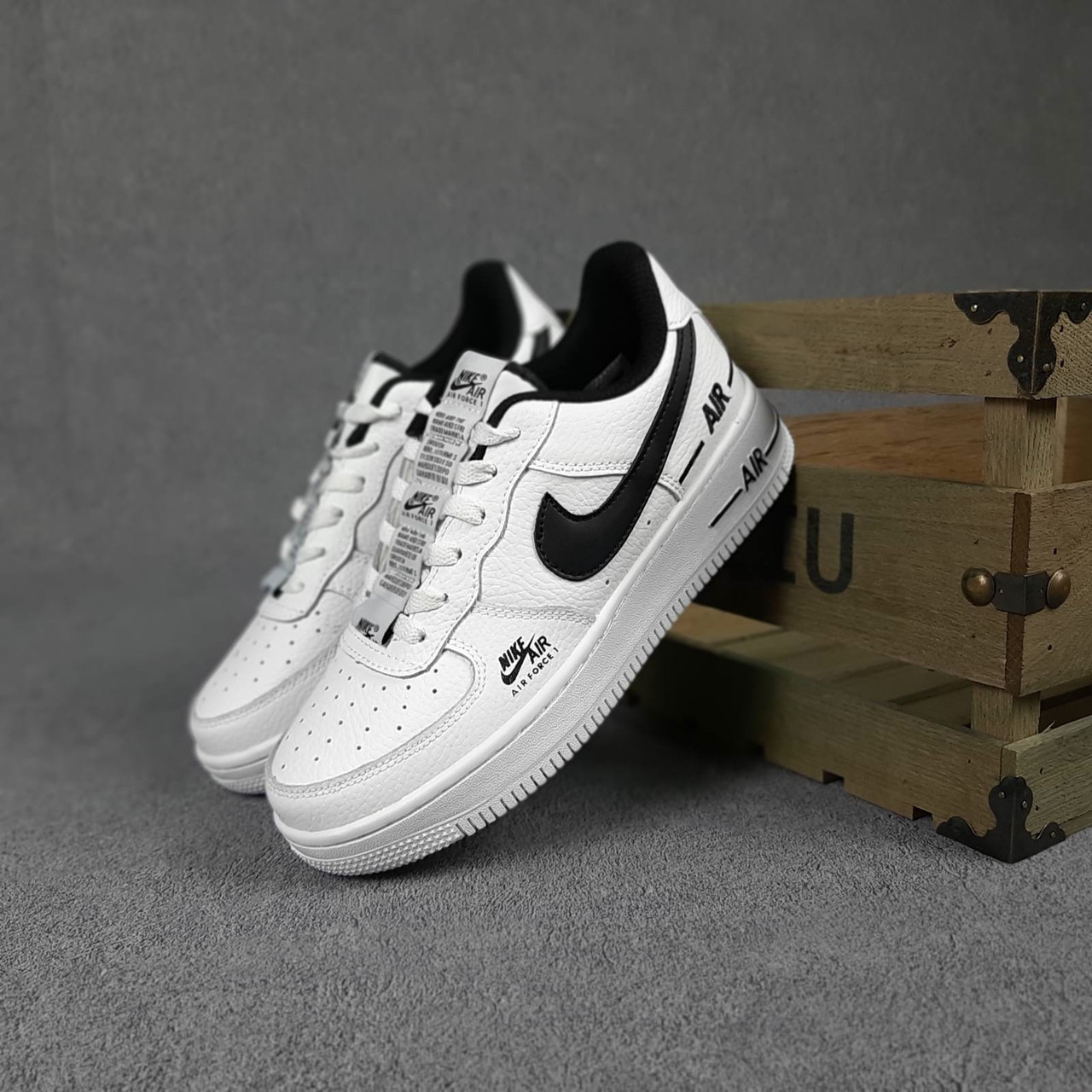Мужские кроссовки в стиле Nike Найк Air Force 1 Double Air, белые с черным 43 (27,5 см), Белый
Мужские кроссовки в стиле Nike Найк Air Force 1 Double Air, белые с черным 43 (27,5 см), Белый