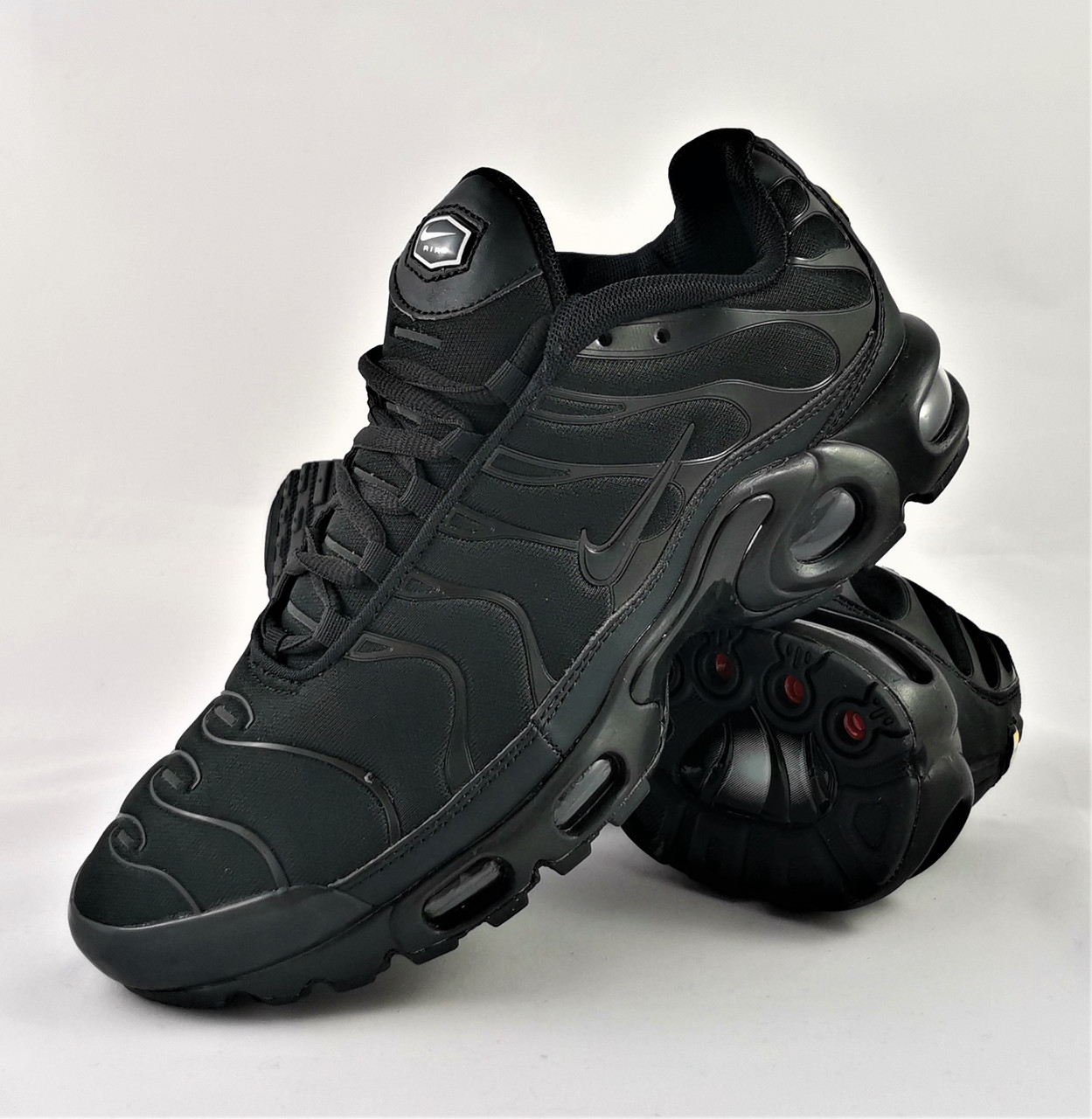 Кроссовки N!ke Air Max Plus OG Чёрные Мужские Найк текстиль эко-кожа демисезонные ⏩РАЗМЕРЫ В ОПИСАНИИ
Кроссовки N!ke Air Max Plus OG Чёрные Мужские Найк текстиль эко-кожа демисезонные ⏩РАЗМЕРЫ В ОПИСАНИИ