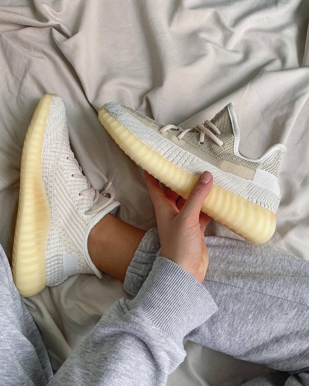 Женские кроссовки Adidas Yeezy Boost 350 v2 Reflective Grey Pink / Адидас Изи Буст 350 в2 Рефлектив Серые 38, Серый
Женские кроссовки Adidas Yeezy Boost 350 v2 Reflective Grey Pink / Адидас Изи Буст 350 в2 Рефлектив Серые 38, Серый