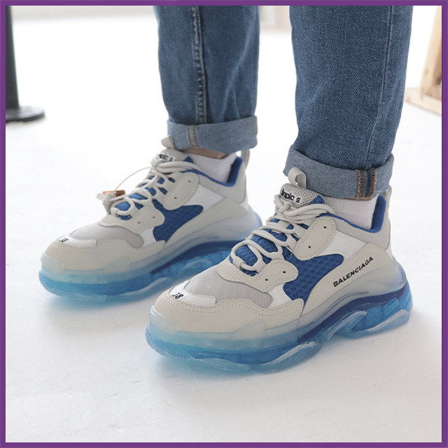 Баленсиаги женские Balenciaga Triple S White Blue Баленсиага Трипл С Бело-Синие (Реплика), Бежево-синий
Баленсиаги женские Balenciaga Triple S White Blue Баленсиага Трипл С Бело-Синие (Реплика), Бежево-синий