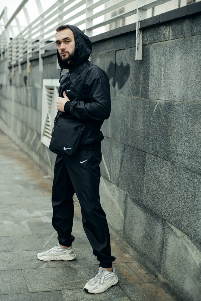 Комплект Чёрный Ветровка Найк (Nike) + Штаны + Барсетка в подарок. Спортивный костюм, Черный
Комплект Чёрный Ветровка Найк (Nike) + Штаны + Барсетка в подарок. Спортивный костюм, Черный