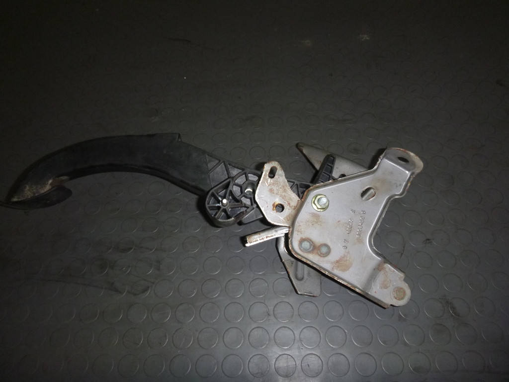 Б/У Педаль сцепления Renault SCENIC 2 2003-2006 (Рено Сценик 2), 8200155995 (БУ-133479)
Б/У Педаль сцепления Renault SCENIC 2 2003-2006 (Рено Сценик 2), 8200155995 (БУ-133479)