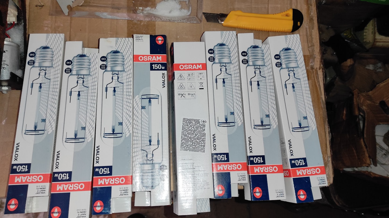 Лампа ДНаТ 150 ватт Осрам Натриевая лампа (Sodium) Osram Vialox NAV-T 150W (SON-T) E40
Лампа ДНаТ 150 ватт Осрам Натриевая лампа (Sodium) Osram Vialox NAV-T 150W (SON-T) E40