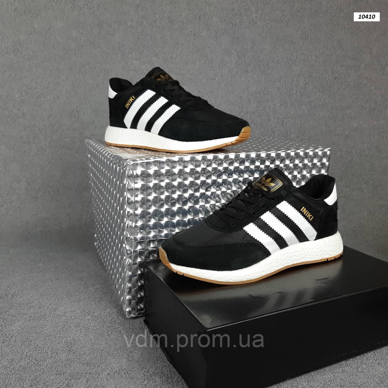 Кроссовки мужские Adidas INIKI в стиле Адидас Иники, замша код OD-10410. Черные 46, Черный
Кроссовки мужские Adidas INIKI в стиле Адидас Иники, замша код OD-10410. Черные 46, Черный