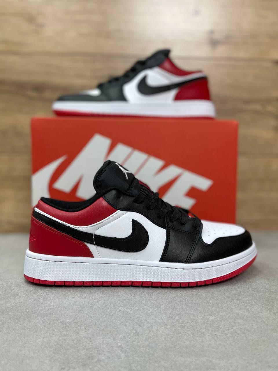 Мужские кроссовки Nike Air Jordan 1 Low (черно-красные). Баскетбольная кожаная обувь найк аир джордан 43
Мужские кроссовки Nike Air Jordan 1 Low (черно-красные). Баскетбольная кожаная обувь найк аир джордан 43