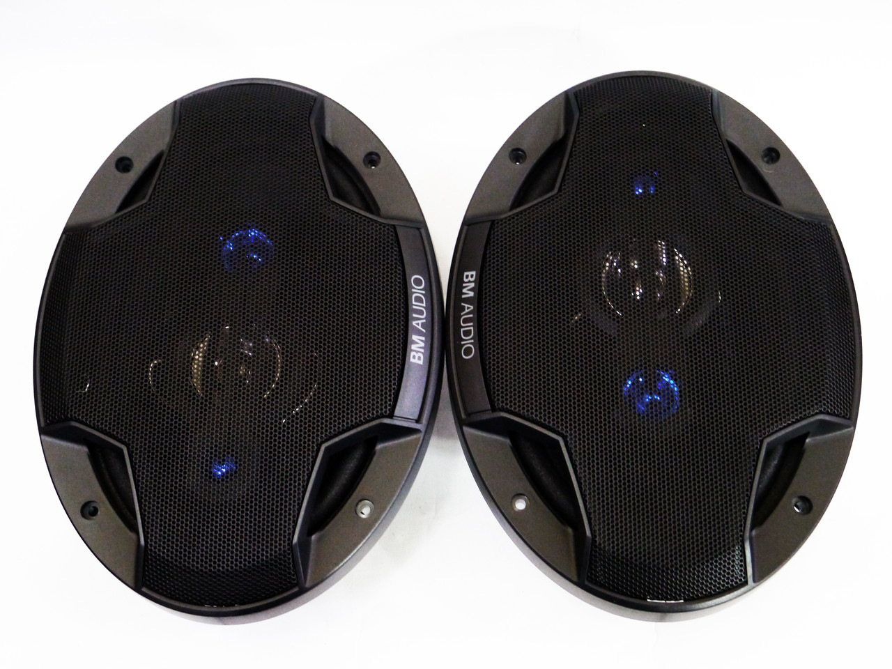 Колонки автомобильные 6x9 BOSCHMANN BM Audio XJ3-996B 500W 4х полосная авто акустика
Колонки автомобильные 6x9 BOSCHMANN BM Audio XJ3-996B 500W 4х полосная авто акустика