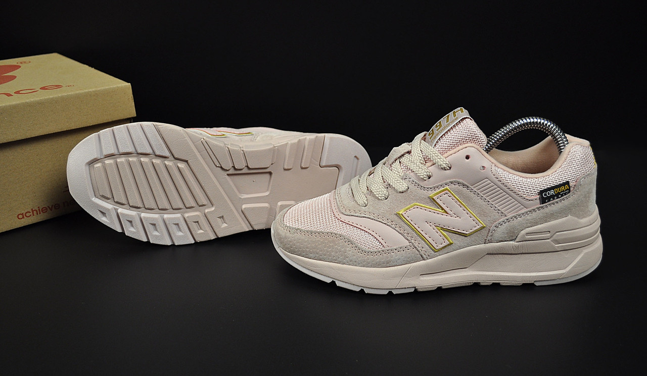 Кроссовки женские New Balance 997H пудровые, Нью Баланс 997H, натуральная замша, сетка, прошиты. Код KR-20921 37, Пудра
Кроссовки женские New Balance 997H пудровые, Нью Баланс 997H, натуральная замша, сетка, прошиты. Код KR-20921 37, Пудра