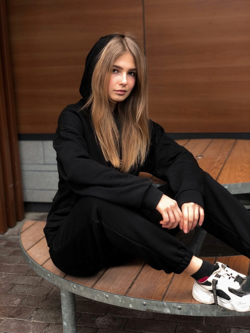 Спортивный костюм женский весенний осенний Fashion черный | Комплект летний Худи + Штаны ЛЮКС качества
Спортивный костюм женский весенний осенний Fashion черный | Комплект летний Худи + Штаны ЛЮКС качества