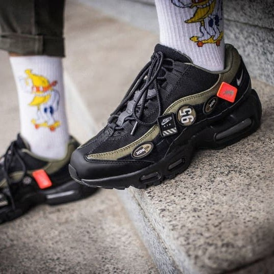 Air Max 95 Sneakerboot Black Khaki | кроссовки мужские; осенние/весенние; черные/хаки; найк
Air Max 95 Sneakerboot Black Khaki | кроссовки мужские; осенние/весенние; черные/хаки; найк