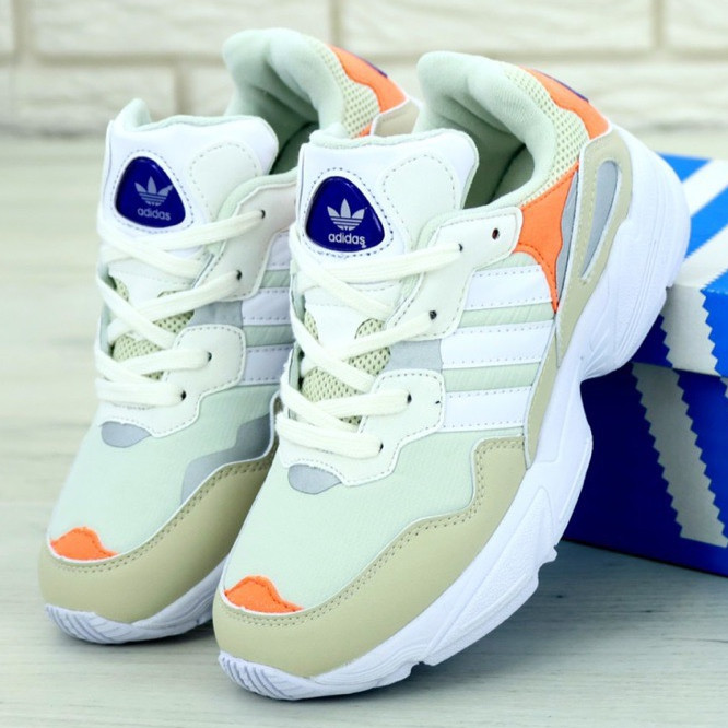 Женские кроссовки в стиле Adidas Yung-96, белый, бежевый, оранжевый, Вьетнам, Разные цвета
Женские кроссовки в стиле Adidas Yung-96, белый, бежевый, оранжевый, Вьетнам, Разные цвета