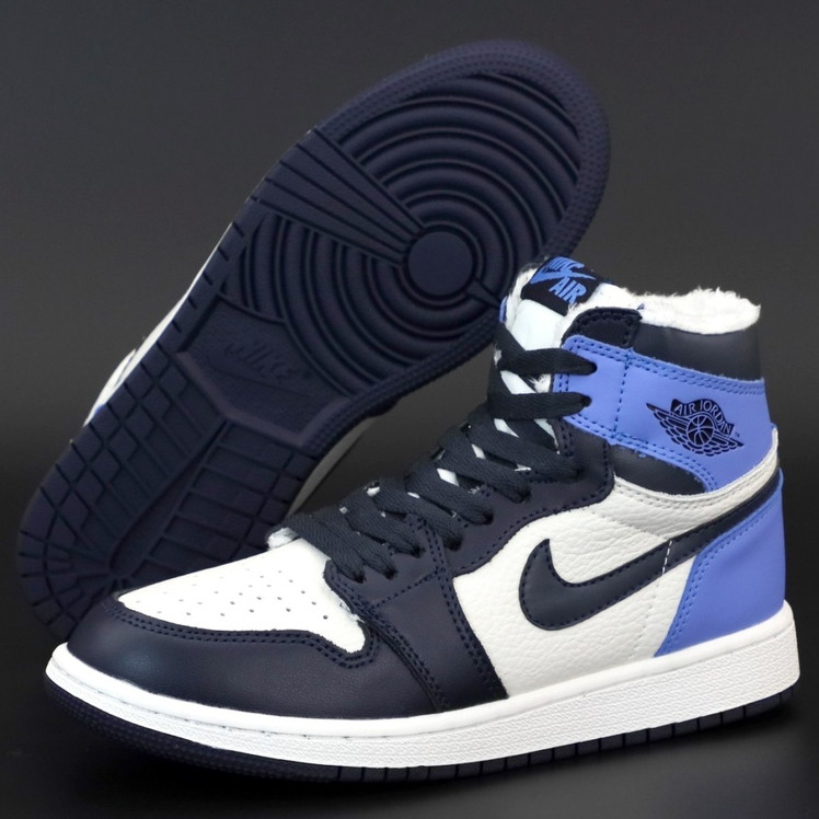 Женские зимние кроссовки Nike Air Jordan 1 Retro High, кожа, (с мехом), синий, черный, белый, Вьетнам 38, Разные цвета
Женские зимние кроссовки Nike Air Jordan 1 Retro High, кожа, (с мехом), синий, черный, белый, Вьетнам 38, Разные цвета