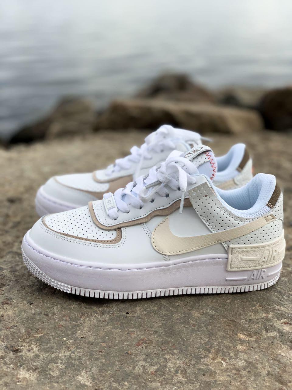 Женские кроссовки Nike Air Force Shadow White Beige / Найк Аир Форс Шадоу Белые Бежевые, Белый
Женские кроссовки Nike Air Force Shadow White Beige / Найк Аир Форс Шадоу Белые Бежевые, Белый