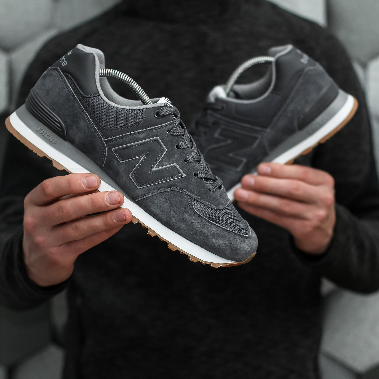 Кроссовки мужские New Balance 574 серые, Нью Баланс 574, замша, текстиль. Код DK-1527 45, Серый
Кроссовки мужские New Balance 574 серые, Нью Баланс 574, замша, текстиль. Код DK-1527 45, Серый