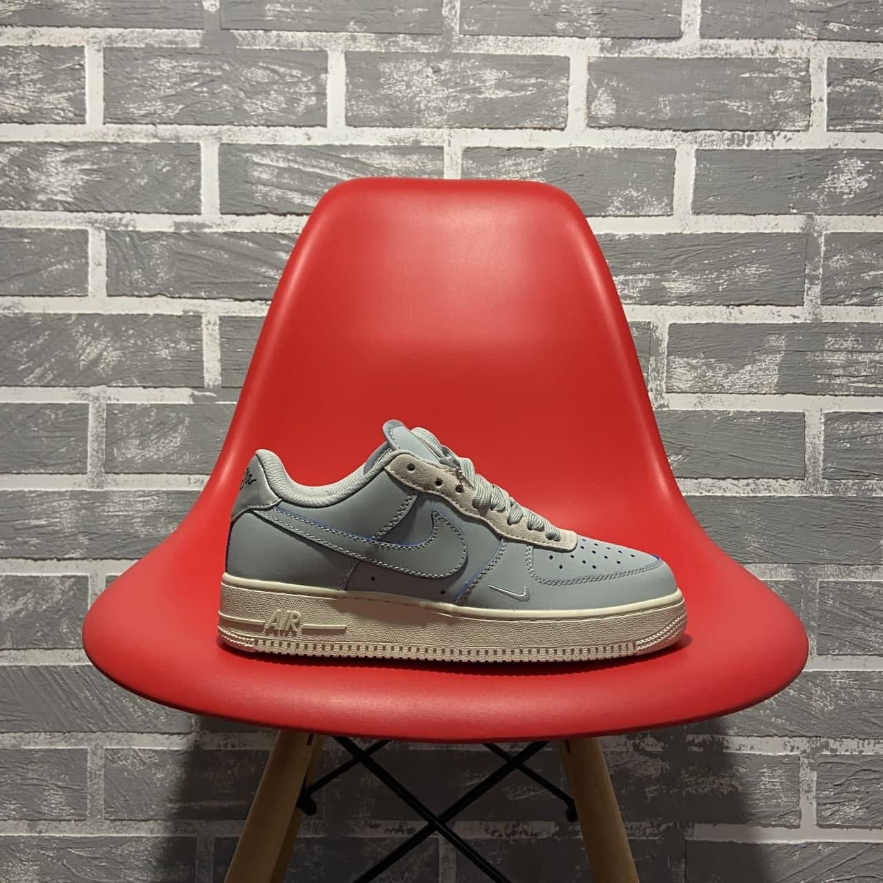 Женские Кроссовки Nike Air Force 1 Low Devin Booker Blue / Найк Аир Форс 1 Low Девин Букер Голубой 40
Женские Кроссовки Nike Air Force 1 Low Devin Booker Blue / Найк Аир Форс 1 Low Девин Букер Голубой 40