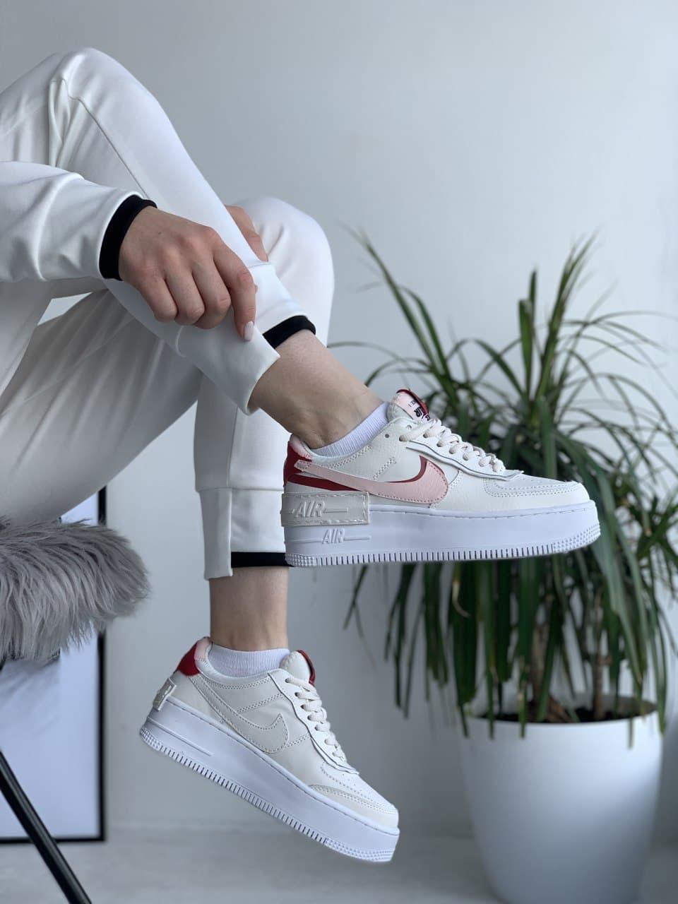 Женские кроссовки Nike Air Force 1 Shadow Phantom Ivory / Найк Аир Форс 1 Шадоу Фантом Айвори 40, Белый
Женские кроссовки Nike Air Force 1 Shadow Phantom Ivory / Найк Аир Форс 1 Шадоу Фантом Айвори 40, Белый