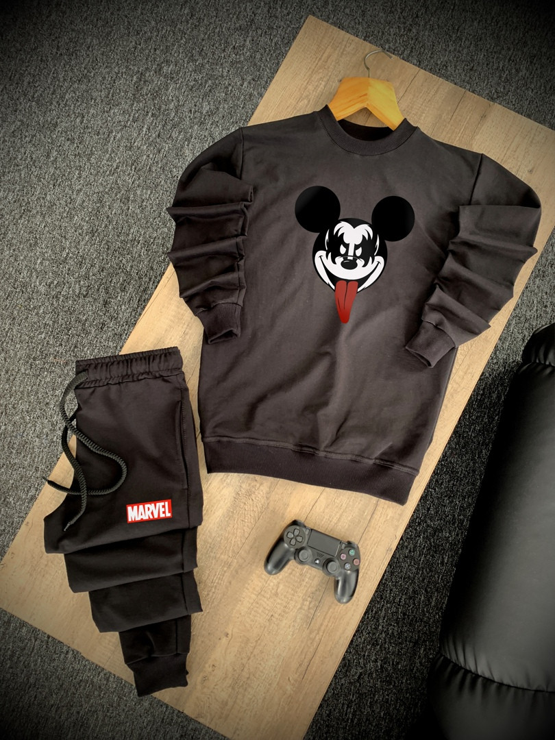 Мужской спортивный костюм весенний осенний трикотажный Mickey Mouse черный | Кофта + Штаны ТОП качества
Мужской спортивный костюм весенний осенний трикотажный Mickey Mouse черный | Кофта + Штаны ТОП качества