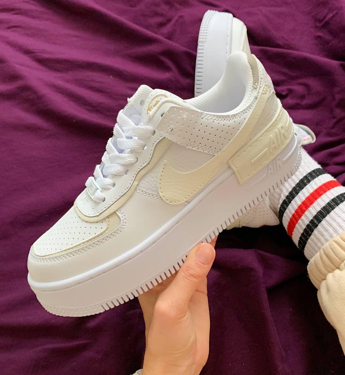 Женские кроссовки Nike Air Force Shadow White Beige / Найк Аир Форс Шадоу Белые Бежевые 38, Белый
Женские кроссовки Nike Air Force Shadow White Beige / Найк Аир Форс Шадоу Белые Бежевые 38, Белый