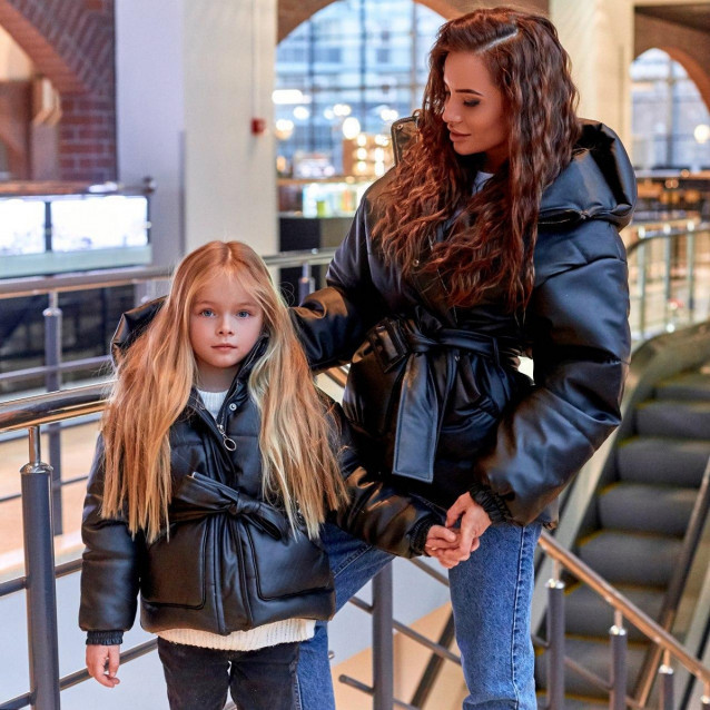 Детская куртка из экокожи Family Look 11478, Черный ( кожзам );бежевый ( кожзам )
Детская куртка из экокожи Family Look 11478, Черный ( кожзам );бежевый ( кожзам )