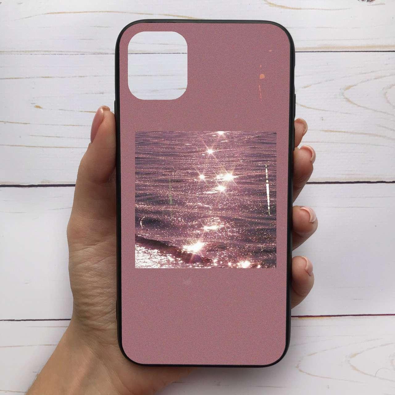 ̊ Чехол-накладка силиконовый для Apple iPhone 11 с рисунком принтом Розовое море M-286384, Разные цвета
̊ Чехол-накладка силиконовый для Apple iPhone 11 с рисунком принтом Розовое море M-286384, Разные цвета
