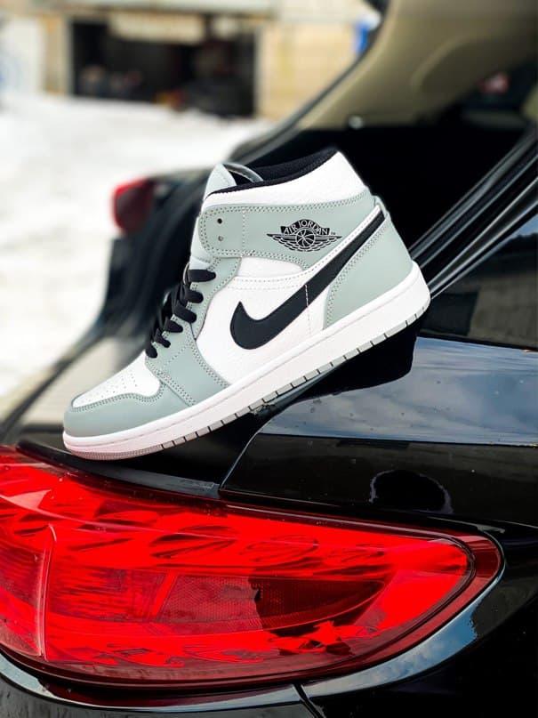 Мужские кроссовки Nike Air Jordan Retro 1 Grey White Black / Найк Аир Джордан Ретро 1 Серые Белые Черные 45, Серый
Мужские кроссовки Nike Air Jordan Retro 1 Grey White Black / Найк Аир Джордан Ретро 1 Серые Белые Черные 45, Серый