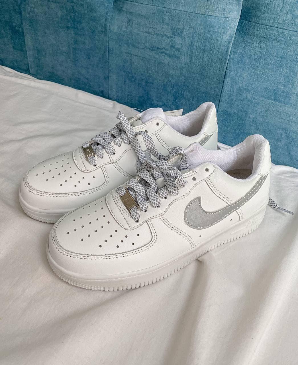 Женские кроссовки Nike Air Force 1 Low White Reflective / Найк Аир Форс 1 Лоу Белые Рефлективные, Белый
Женские кроссовки Nike Air Force 1 Low White Reflective / Найк Аир Форс 1 Лоу Белые Рефлективные, Белый