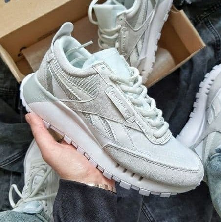 Reebok Classic White Reflective | женские кроссовки; рефлективные; серые/синие; осенние/весенние; классика 38, Белый
Reebok Classic White Reflective | женские кроссовки; рефлективные; серые/синие; осенние/весенние; классика 38, Белый