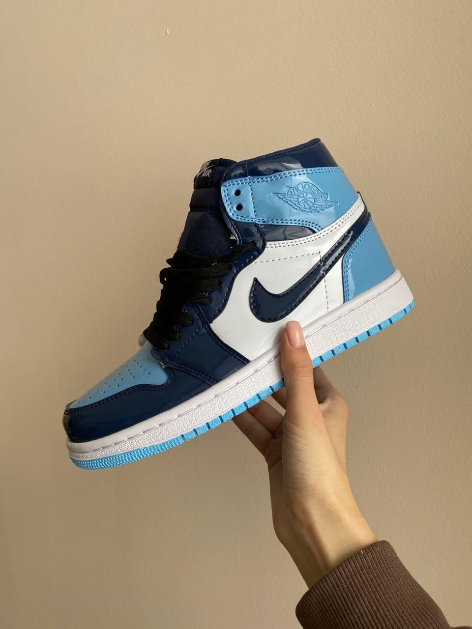 Женские кроссовки Nike Air Jordan 1 Retro High Blue White / Найк Аир Джордан 1 Ретро Высокие Голубые Белые 38, Голубой
Женские кроссовки Nike Air Jordan 1 Retro High Blue White / Найк Аир Джордан 1 Ретро Высокие Голубые Белые 38, Голубой