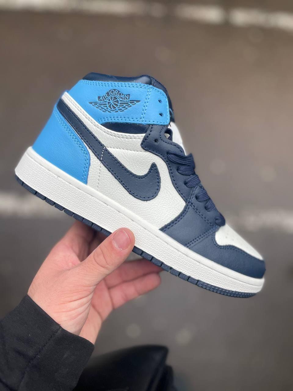 Женские кроссовки Nike Air Jordan 1 Retro High Blue White / Найк Аир Джордан 1 Ретро Высокие Голубые Белые, Голубой
Женские кроссовки Nike Air Jordan 1 Retro High Blue White / Найк Аир Джордан 1 Ретро Высокие Голубые Белые, Голубой