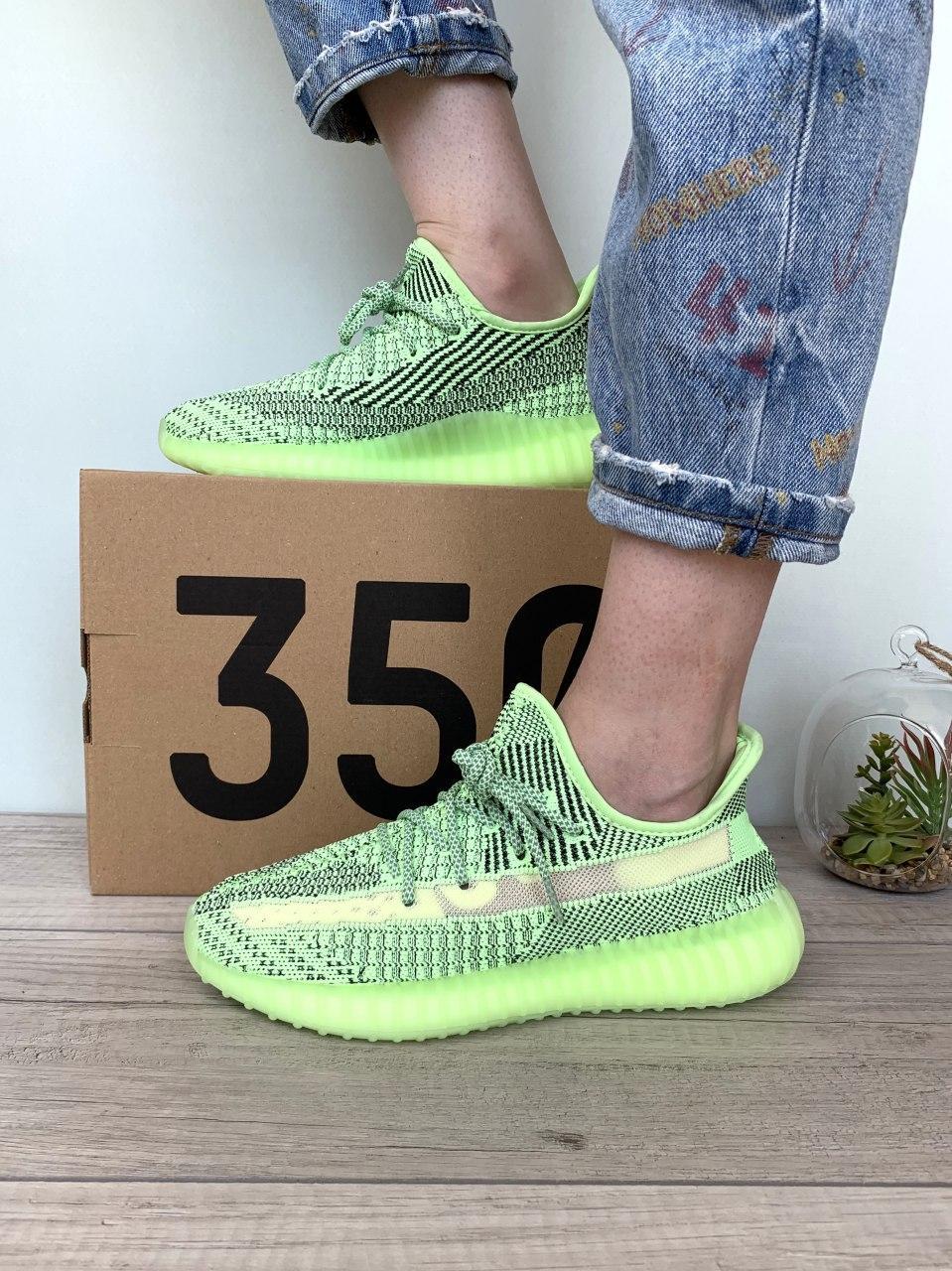 Женские кроссовки Adidas Yeezy Boost 350 v2 Green / Адидас Изи Буст 350 в2 Зеленые 40
Женские кроссовки Adidas Yeezy Boost 350 v2 Green / Адидас Изи Буст 350 в2 Зеленые 40
