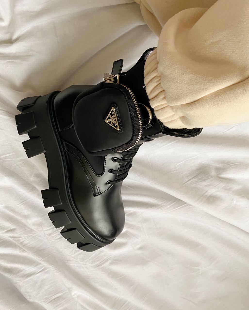 Женские Демисезонные Ботинки Prada Leather Boots Nylon Pouch Black / Ботинки Прада Черные 40, Черный
Женские Демисезонные Ботинки Prada Leather Boots Nylon Pouch Black / Ботинки Прада Черные 40, Черный