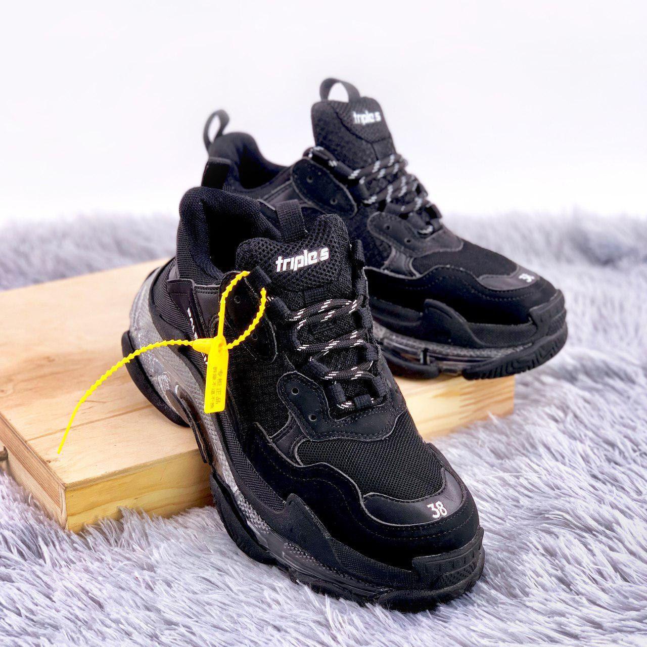 Женские кроссовки Balenciaga Triple S Clear Sole Black / Баленсиага Трипл С Черные 37, Черный
Женские кроссовки Balenciaga Triple S Clear Sole Black / Баленсиага Трипл С Черные 37, Черный