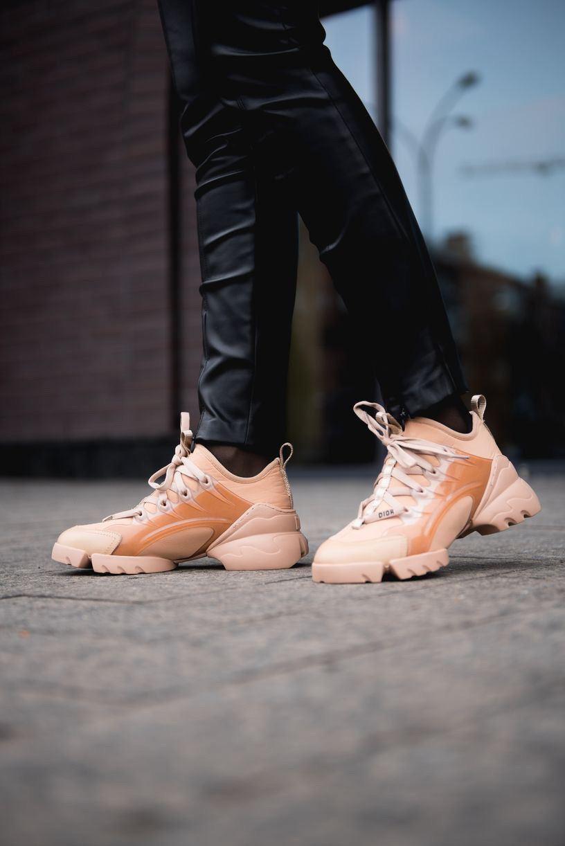 Женские кроссовки Christian Dior D-connect Sneaker Beige Neoprene / Кристиан Диор Д Коннект Бежевые 37, Бежевый
Женские кроссовки Christian Dior D-connect Sneaker Beige Neoprene / Кристиан Диор Д Коннект Бежевые 37, Бежевый