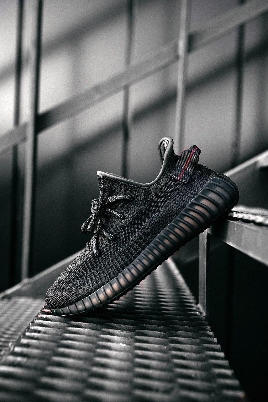 Женские кроссовки Adidas Yeezy Boost 350 v2 Black / Адидас Изи Буст 350 в2 Черные 37, Черный
Женские кроссовки Adidas Yeezy Boost 350 v2 Black / Адидас Изи Буст 350 в2 Черные 37, Черный