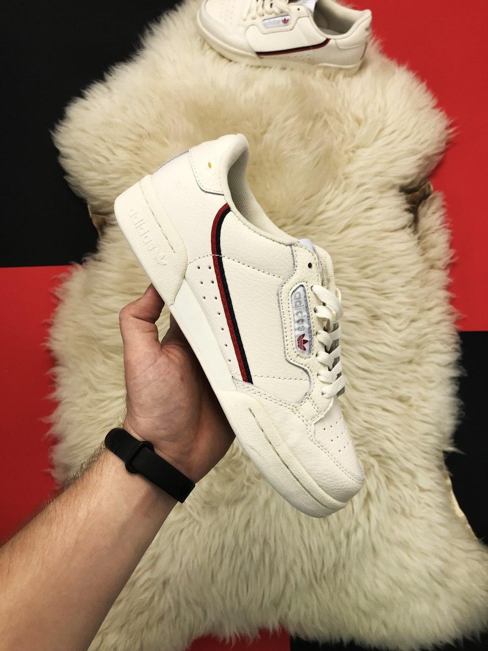 Мужские кроссовки Adidas Originals Continental 80 Cream / Адидас Ориджинал Континентал 80 Крем 45, Белый
Мужские кроссовки Adidas Originals Continental 80 Cream / Адидас Ориджинал Континентал 80 Крем 45, Белый