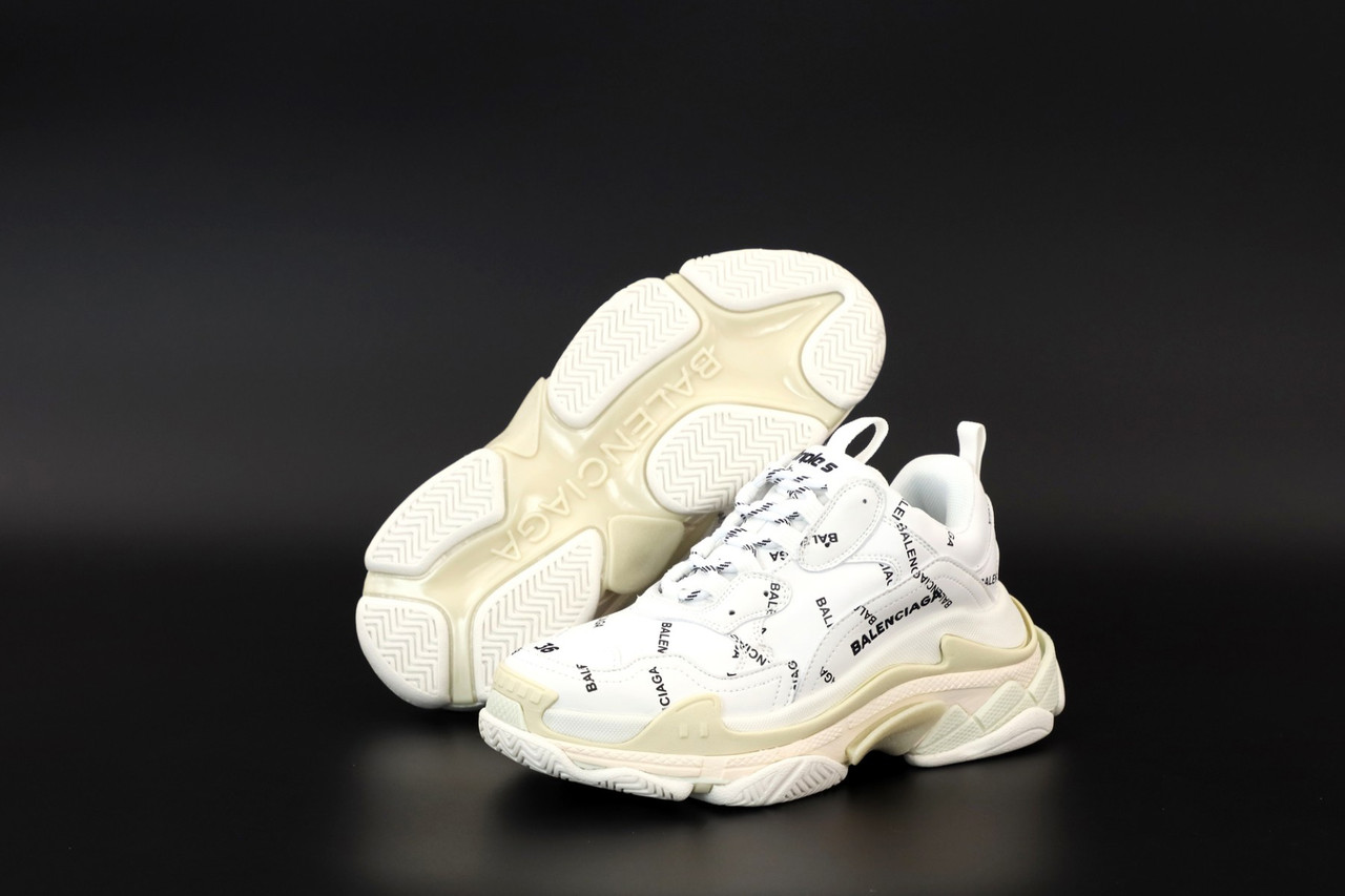 Кроссовки женские Balenciaga Triple S белые, Баленсиага Трипл С, натуральная кожа, прошиты. Код KD-12482 39, Белый
Кроссовки женские Balenciaga Triple S белые, Баленсиага Трипл С, натуральная кожа, прошиты. Код KD-12482 39, Белый