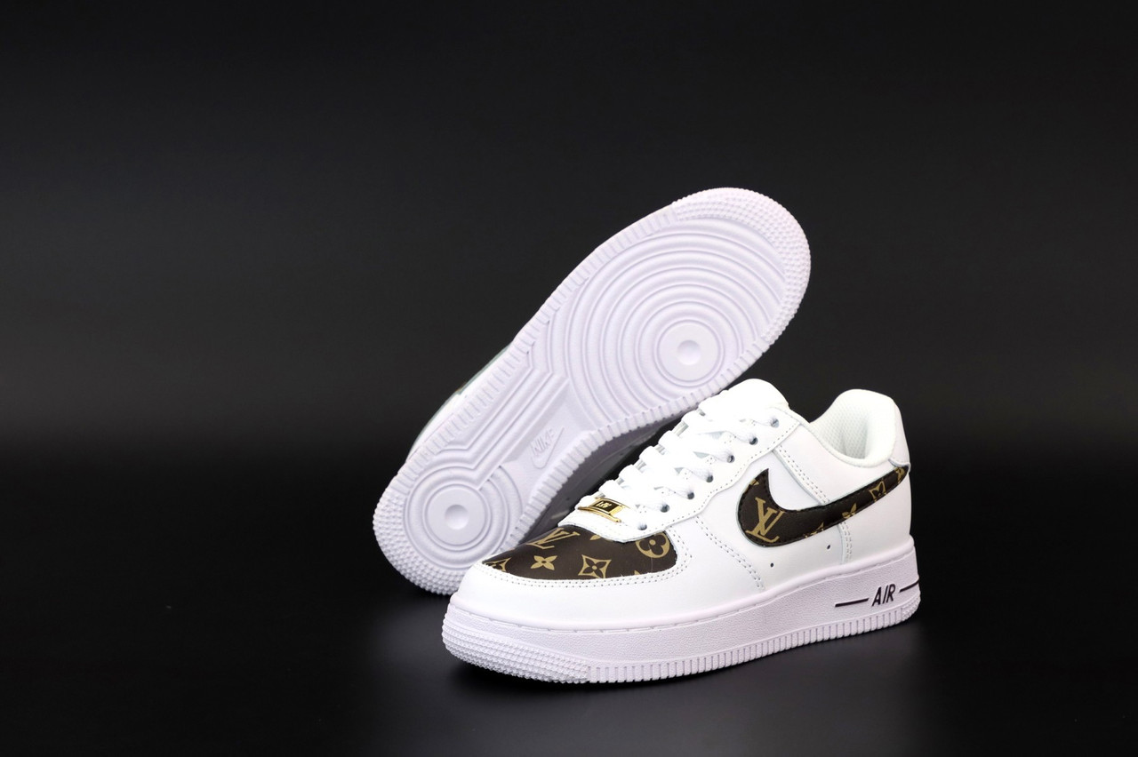Кроссовки женские Nike Air Force LV белые, Найк, натуральная кожа, прошиты. Код KD-12481, Белый
Кроссовки женские Nike Air Force LV белые, Найк, натуральная кожа, прошиты. Код KD-12481, Белый