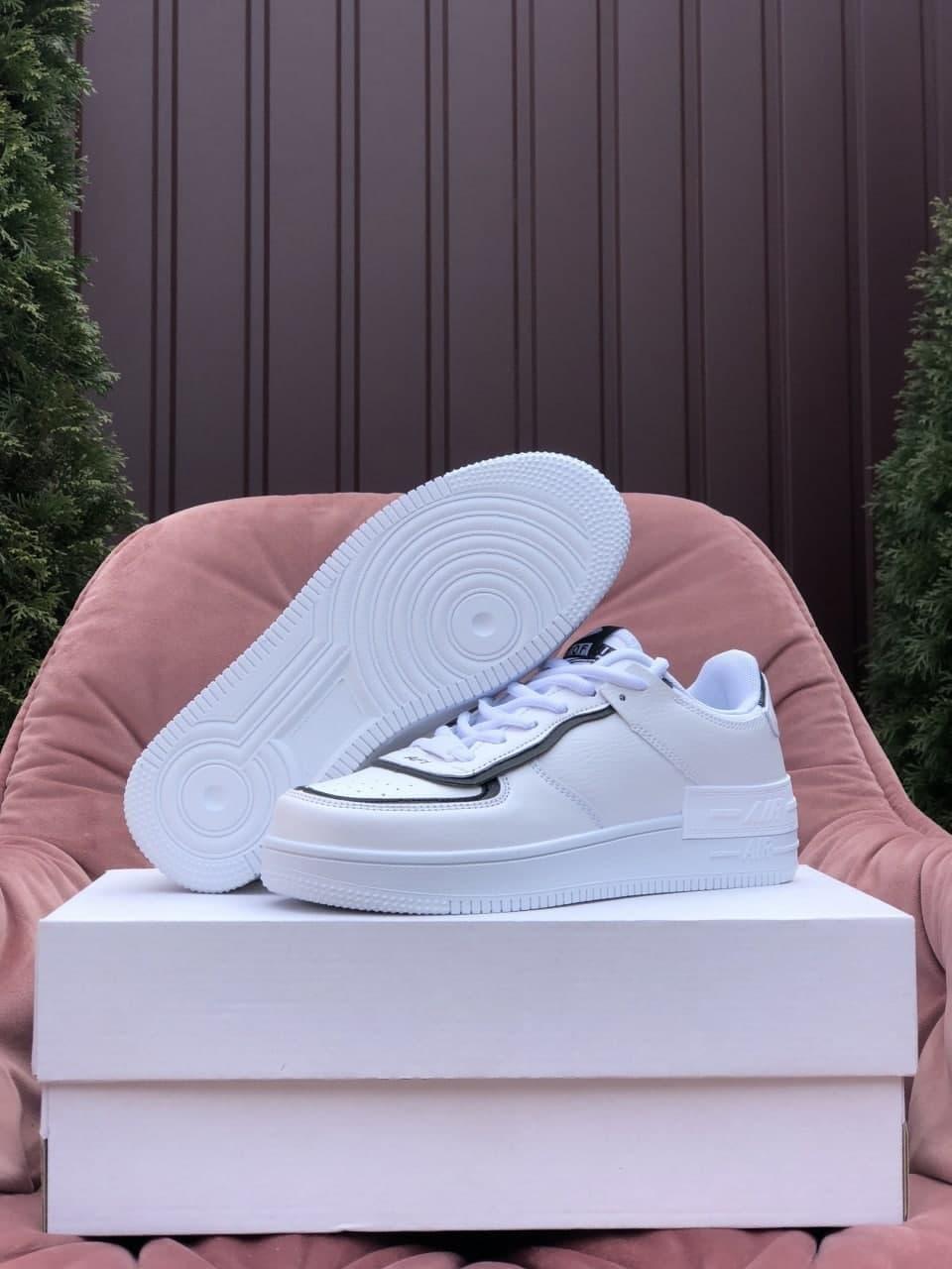 Кроссовки женские Nike Air Force 1 Shadow ( белые с черным ). Повседневная кожаная обувь.10354 38, Белый
Кроссовки женские Nike Air Force 1 Shadow ( белые с черным ). Повседневная кожаная обувь.10354 38, Белый