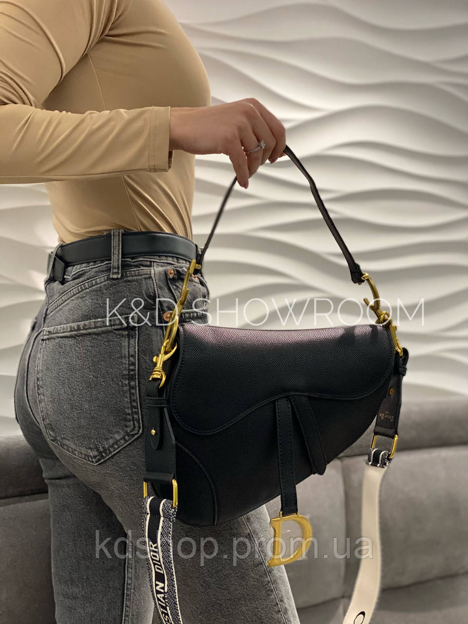 Сумки Christian dior Натуральная Кожа Сумки Диор Женская сумка Сумки Женские Кожаные сумки Dior
Сумки Christian dior Натуральная Кожа Сумки Диор Женская сумка Сумки Женские Кожаные сумки Dior