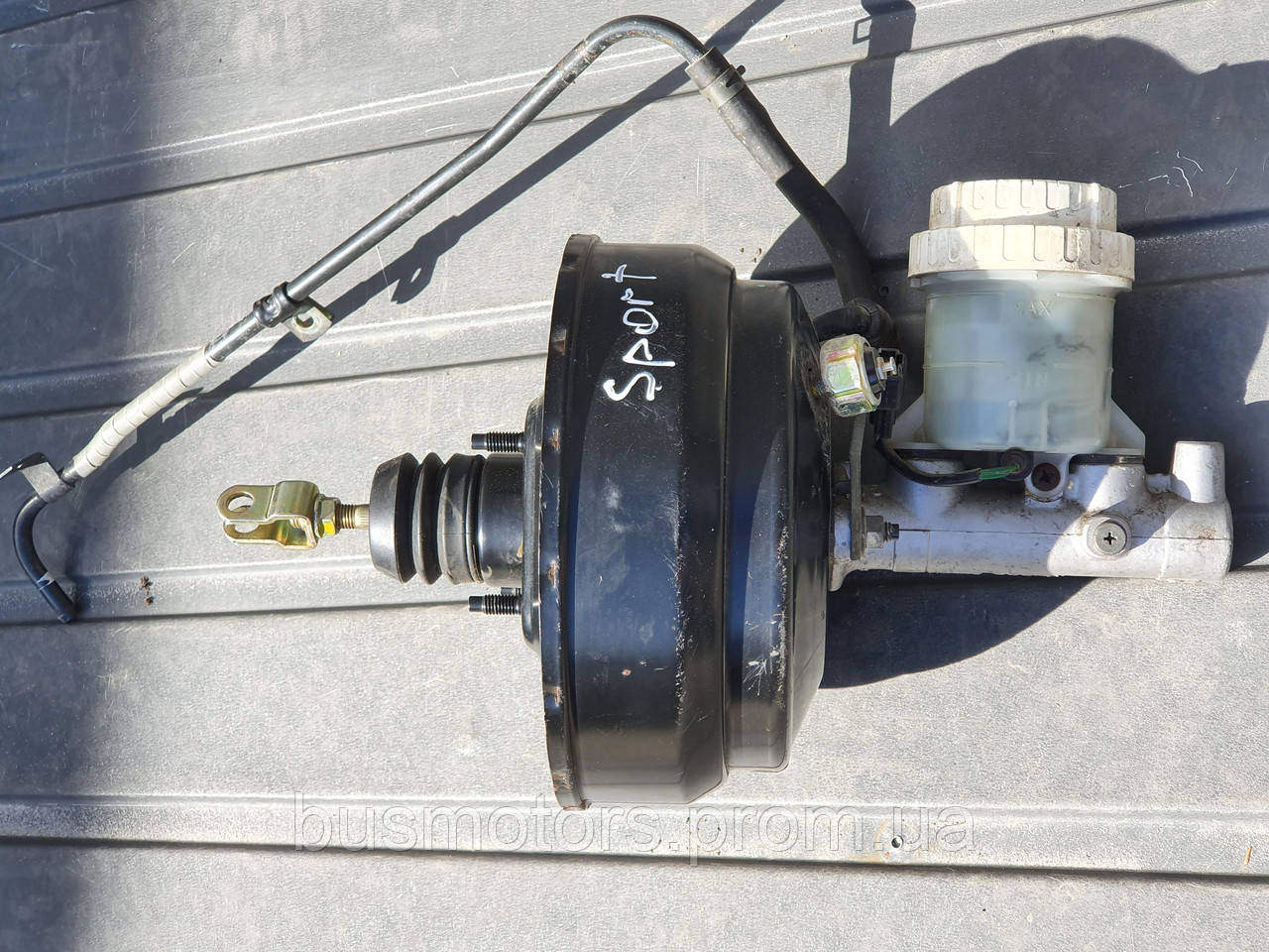Главный тормозной цилиндр с бачком Mitsubishi Pajero (1996-2008) - MB699830, MB618717, MB858526, MB316236, Серый
Главный тормозной цилиндр с бачком Mitsubishi Pajero (1996-2008) - MB699830, MB618717, MB858526, MB316236, Серый