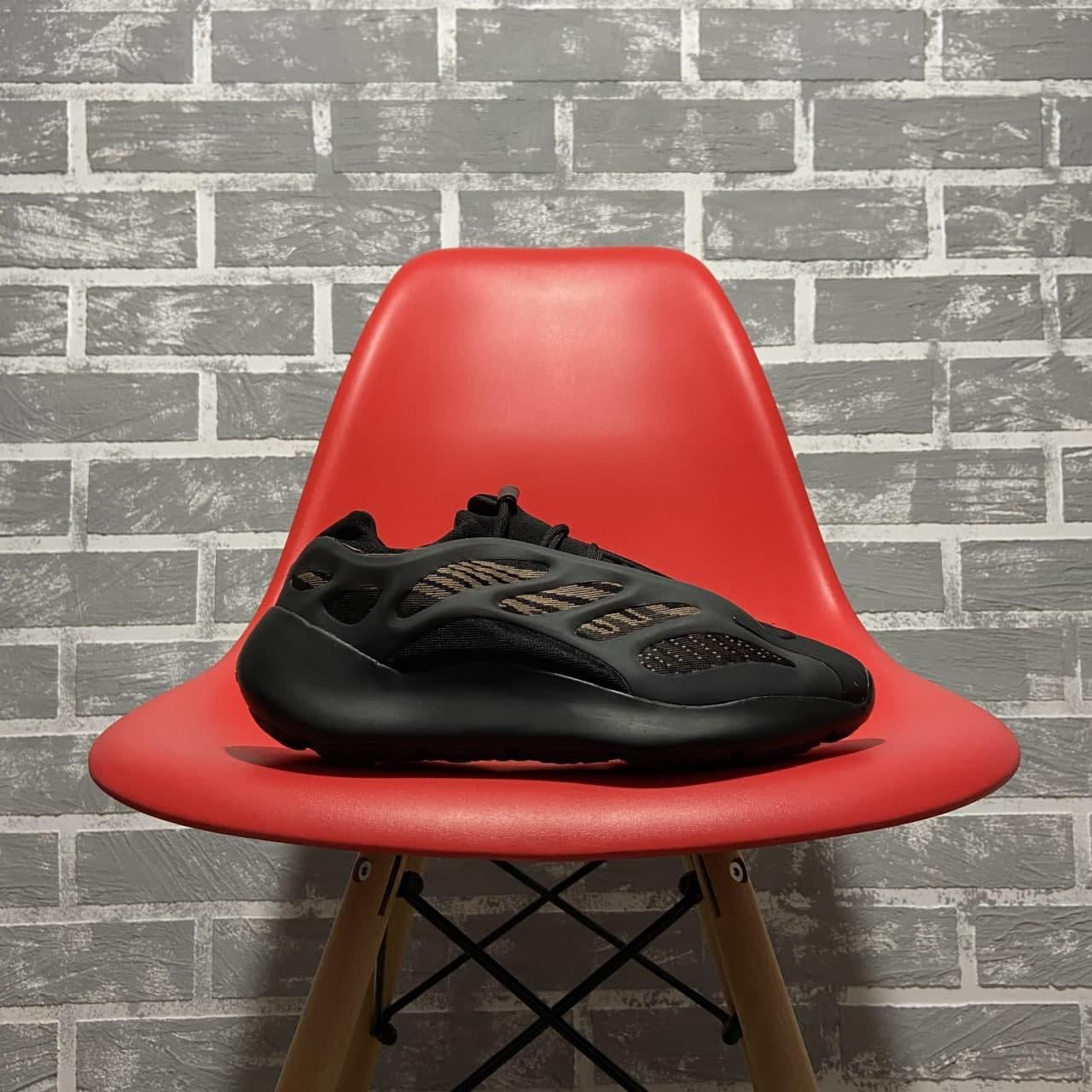Мужские Кроссовки Adidas Yeezy Boost 700 V3 Black / Адидас Изи Буст 700 В3 Черные 44, Черный
Мужские Кроссовки Adidas Yeezy Boost 700 V3 Black / Адидас Изи Буст 700 В3 Черные 44, Черный