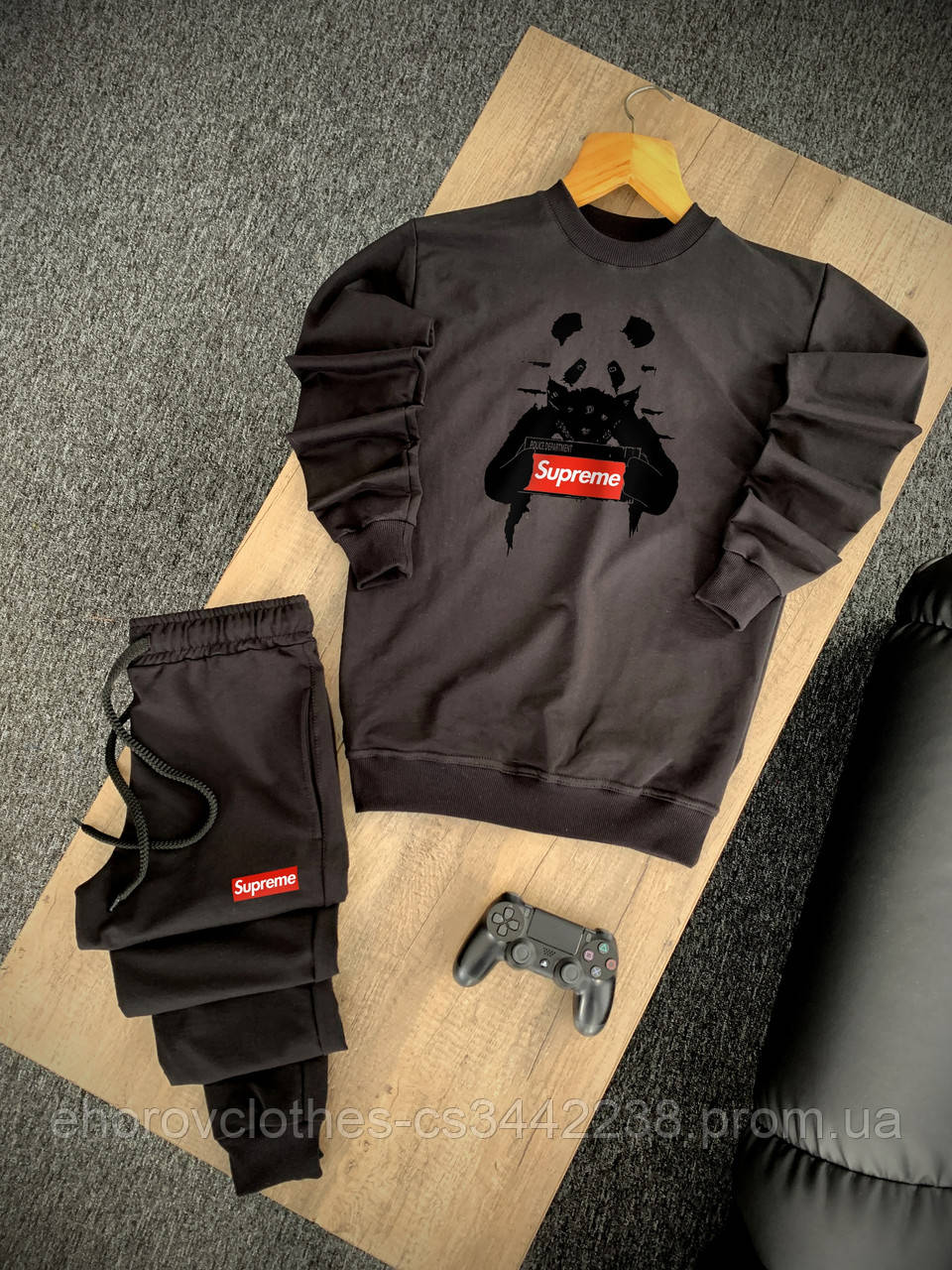 Спортивный костюм мужской Supreme Panda весенний осенний летний черный демисезонный Комплект Свитшот + Штаны
Спортивный костюм мужской Supreme Panda весенний осенний летний черный демисезонный Комплект Свитшот + Штаны