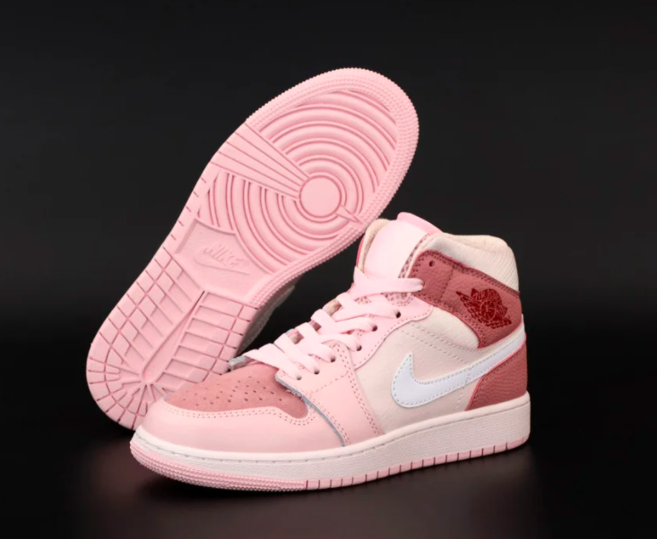 Кроссовки женские Nike Air Jordan 1 Retro пудровые, Найк Аир Джордан, натуральная кожа, прошиты. Код KD-12476, Пудра
Кроссовки женские Nike Air Jordan 1 Retro пудровые, Найк Аир Джордан, натуральная кожа, прошиты. Код KD-12476, Пудра