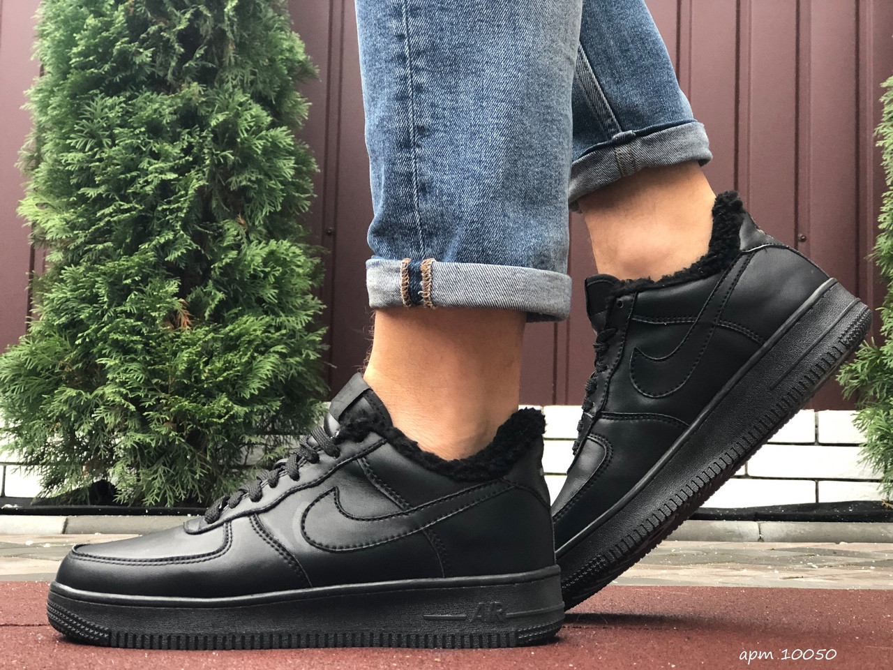 Кроссовки Nike Air Force черные зимние найк амортизирующие для занятий спортом 45, Белый
Кроссовки Nike Air Force черные зимние найк амортизирующие для занятий спортом 45, Белый