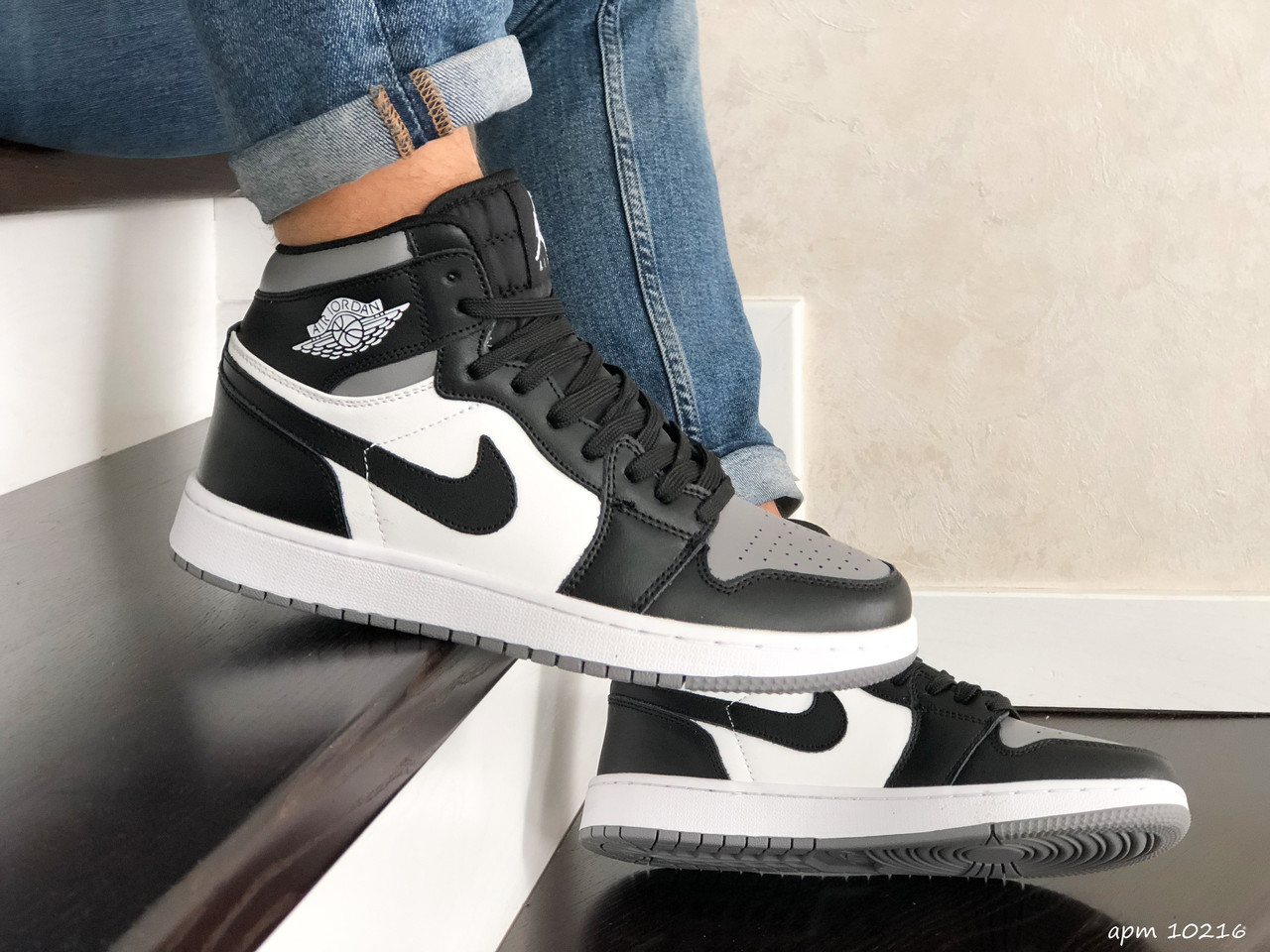 Кроссовки Nike Air Jordan черно белые с серым на весну и осень джордан недорогие для тренировок, Черно-белый
Кроссовки Nike Air Jordan черно белые с серым на весну и осень джордан недорогие для тренировок, Черно-белый