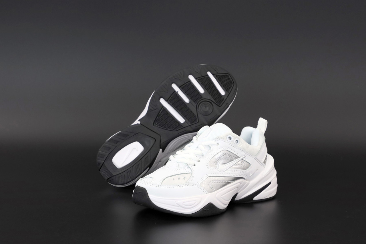 Кроссовки женские Nike M2K Tekno белые с серебристым, Найк М2К Техно, натуральная кожа, прошиты. Код KD-12508 39, Белый
Кроссовки женские Nike M2K Tekno белые с серебристым, Найк М2К Техно, натуральная кожа, прошиты. Код KD-12508 39, Белый