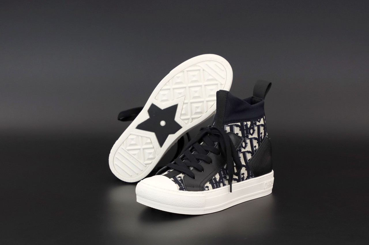Кеды женские Dior Sneaker черные с белым, Диор, кожа 100%, дышащий материал, прошиты. Код KD-12507 38, Черный
Кеды женские Dior Sneaker черные с белым, Диор, кожа 100%, дышащий материал, прошиты. Код KD-12507 38, Черный