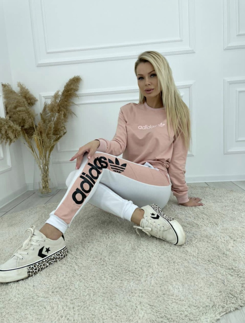 Модный спортивный костюм женский,лосины и кофта с надписью Adidas,пудровый ,размеры:42-44,44-46
Модный спортивный костюм женский,лосины и кофта с надписью Adidas,пудровый ,размеры:42-44,44-46