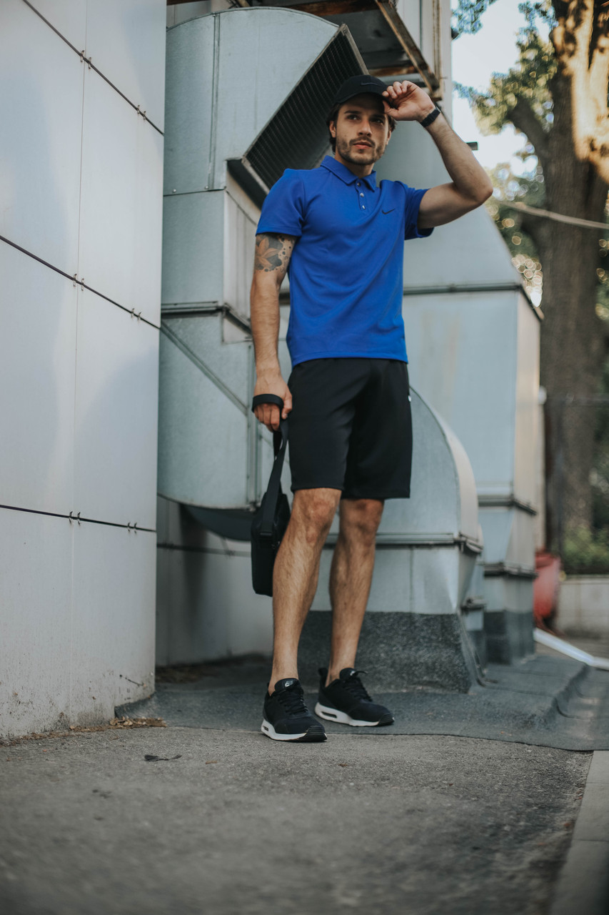 Костюм Футболка Поло електрик + Шорты + Кепка Черная. Барсетка в подарок! Nike (Найк)
Костюм Футболка Поло електрик + Шорты + Кепка Черная. Барсетка в подарок! Nike (Найк)
